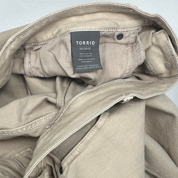 Torrid Boyfriend Straight Jeans Womens 22R Tan Khaki Vintage Stretch Mid Rise - Picture 8 of 9